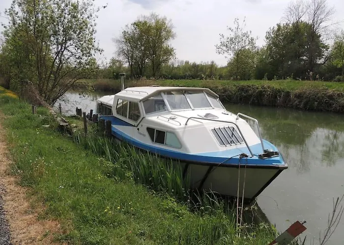 Nuits Insolites Sur Un Bateau