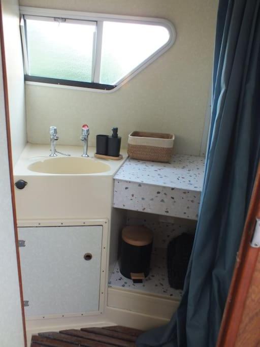 Nuits Insolites Sur Un Bateau Botel