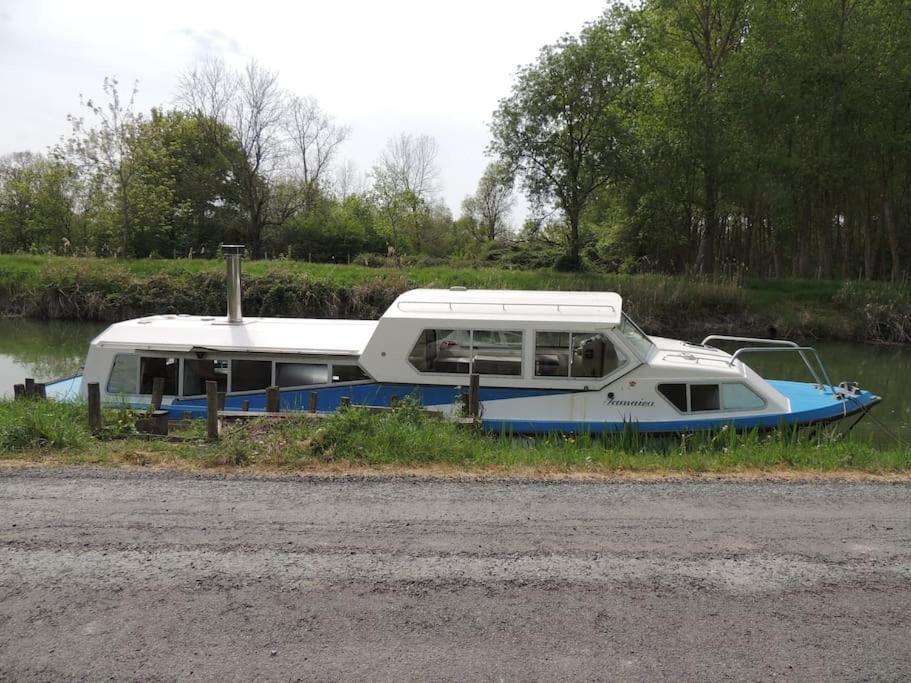 Nuits Insolites Sur Un Bateau